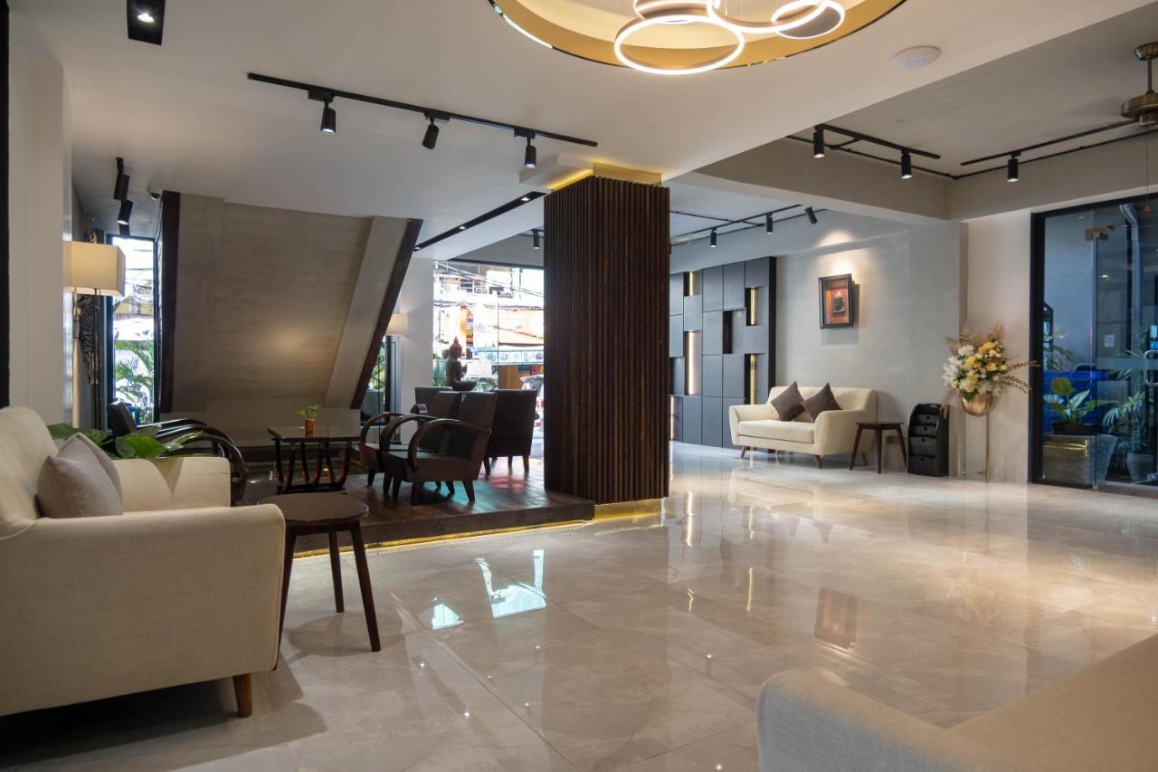 King Grand Boutique Hotel Phnom Penh Exterior photo