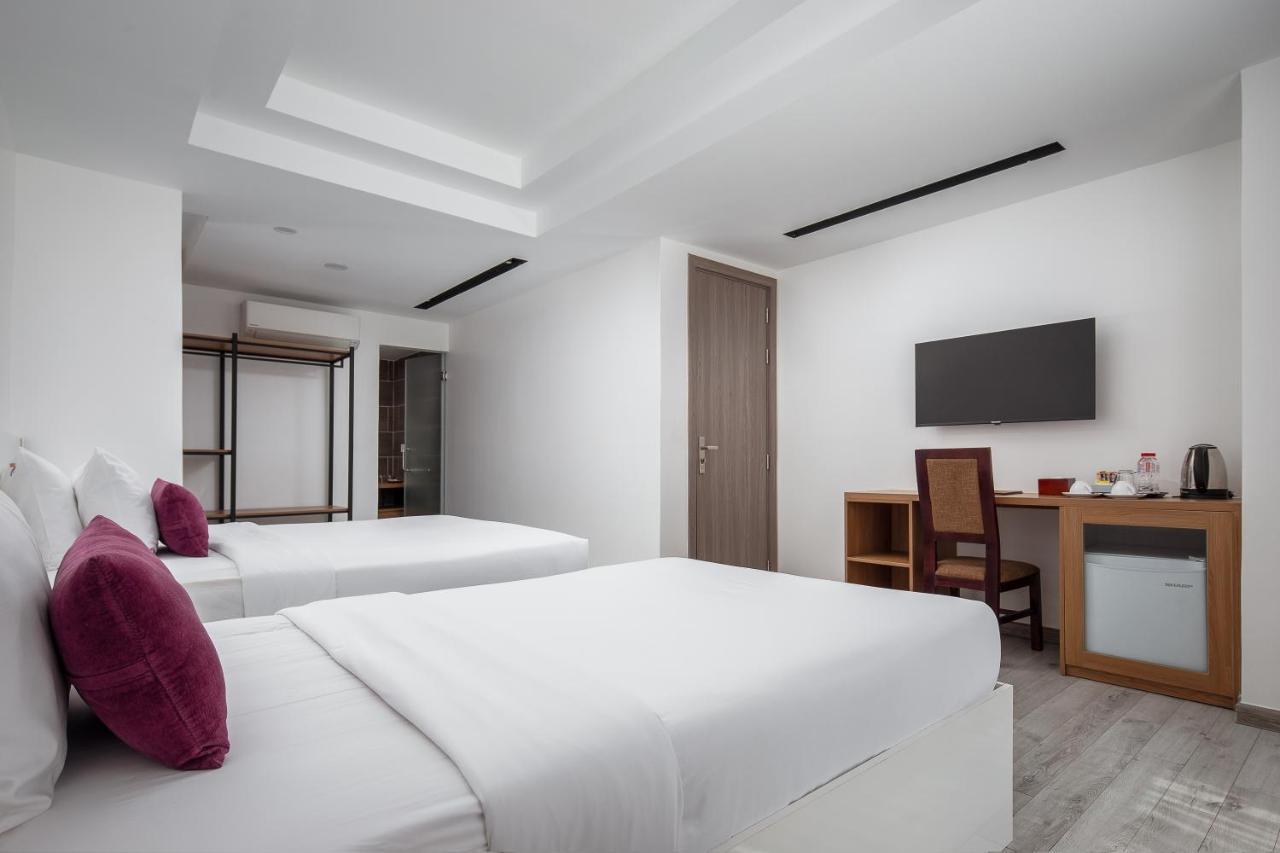 King Grand Boutique Hotel Phnom Penh Exterior photo