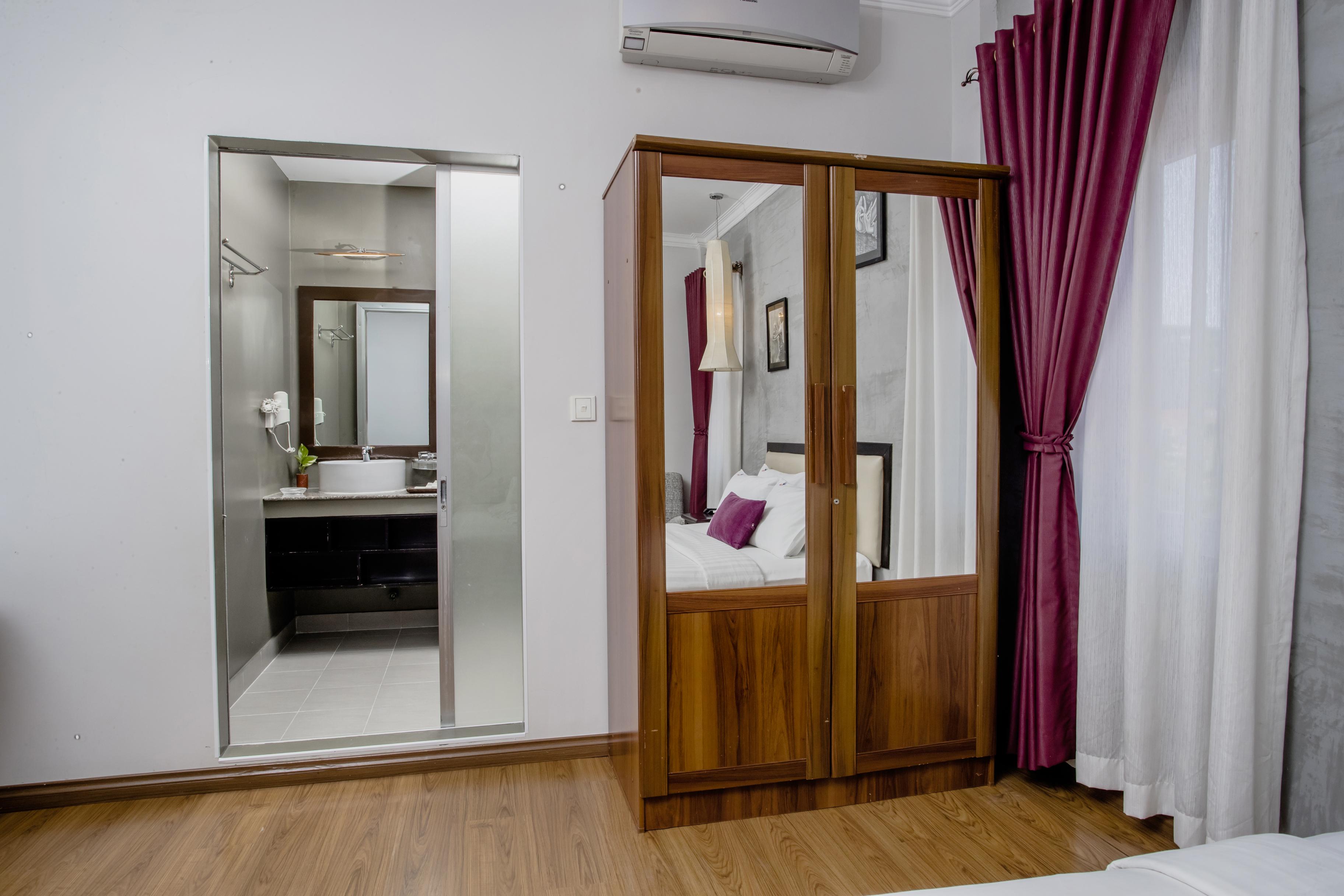 King Grand Boutique Hotel Phnom Penh Exterior photo