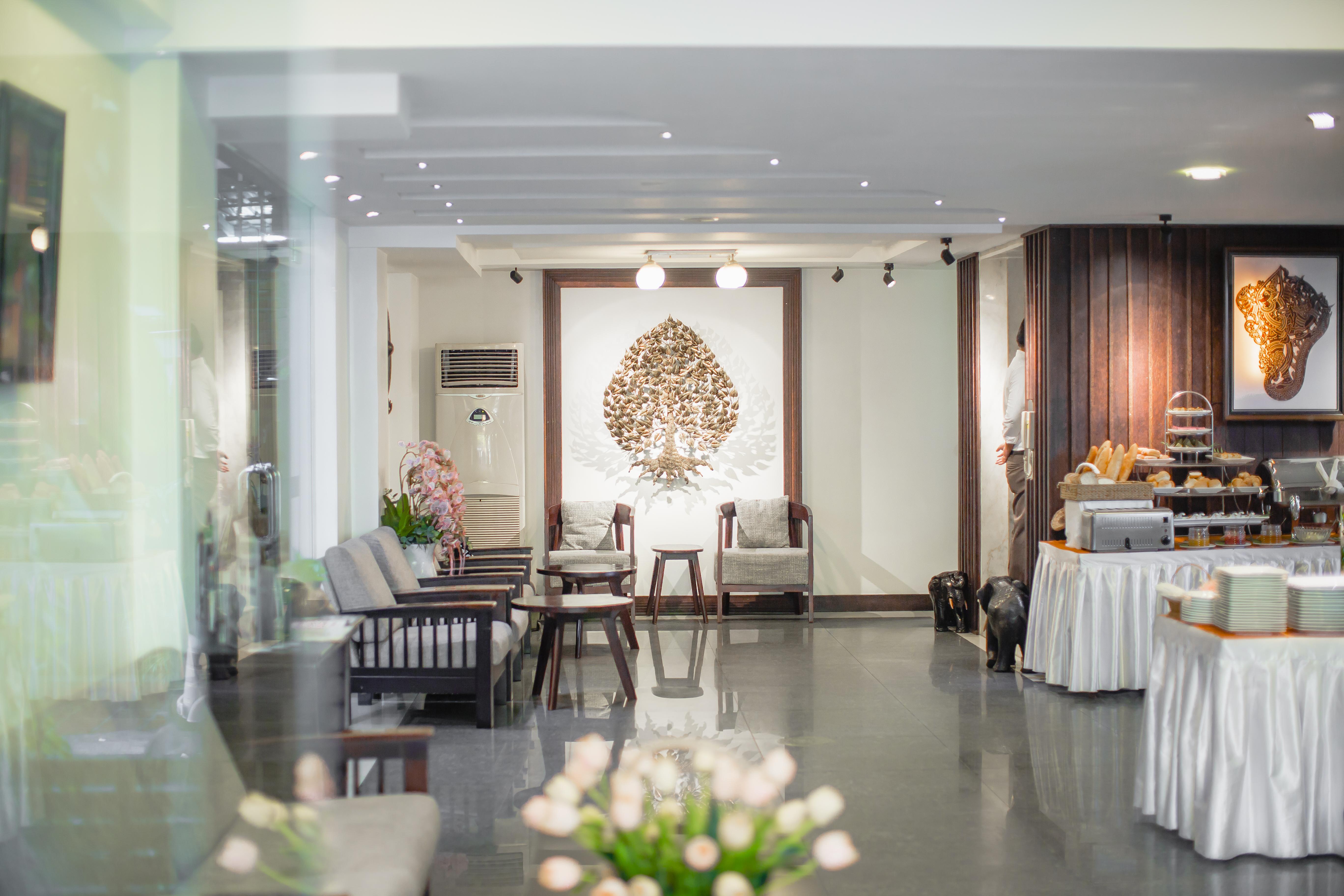 King Grand Boutique Hotel Phnom Penh Exterior photo