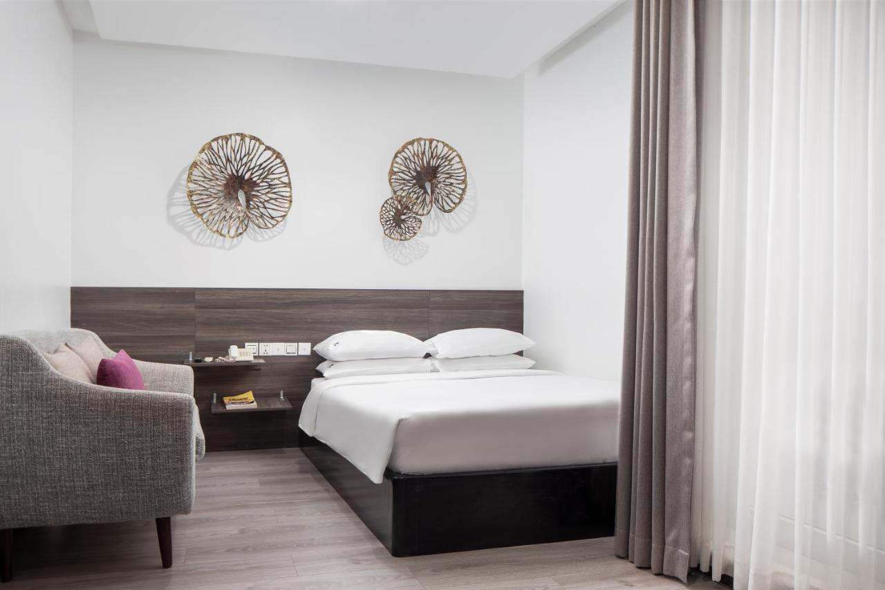 King Grand Boutique Hotel Phnom Penh Exterior photo