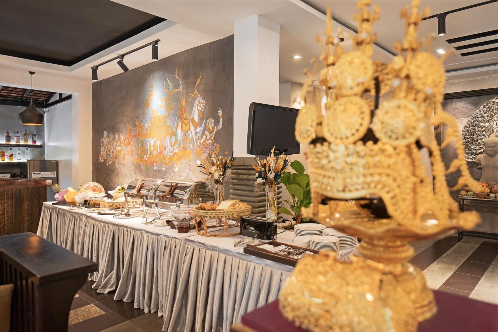 King Grand Boutique Hotel Phnom Penh Exterior photo